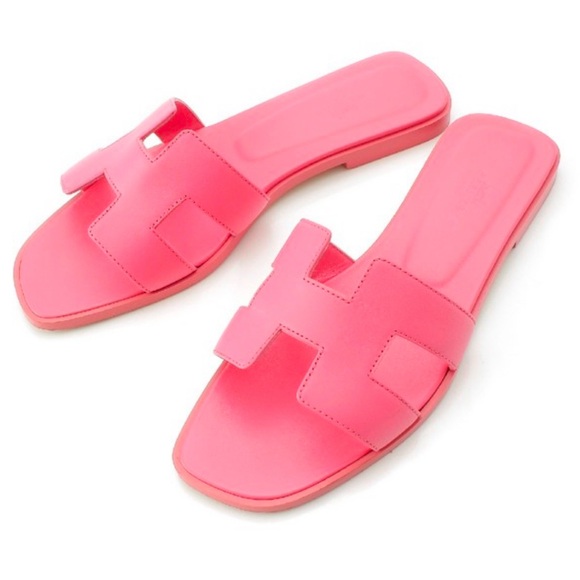 Hermes Oran Sandals in size 39 / Like New - Picture 1 of 8